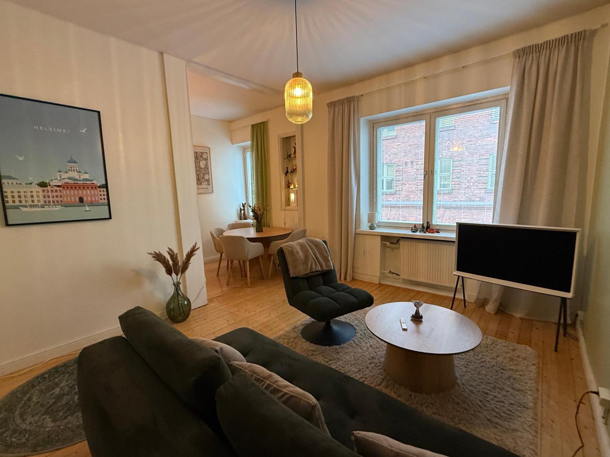 Cozy In Punavuori Apartment